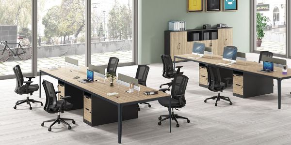 抓住年輕人的心，辦公室家具搭配很講究